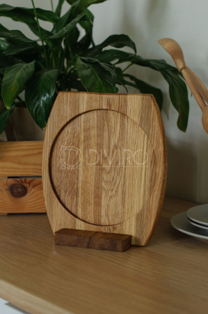 Доска-подставка для подачи сковороды, дуб 26×23 см от мастерской DIVIRO